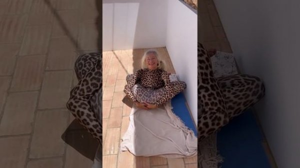 Deep versions of double buddhasana/dimario knot and leg behind waist ❤️