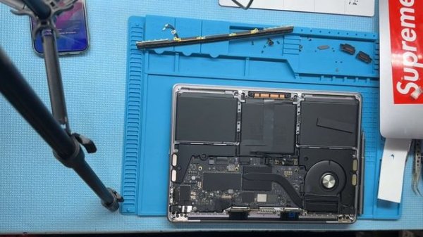 MacBook Pro A2338 M2 chip Screen Replacement by MacBook Repair Dubai
