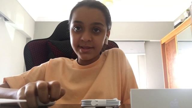 AirPods series 2 unboxing | فتح ايربودز 2 | Mariam’s unicorn castle 🦄🦄 смотреть онлайн