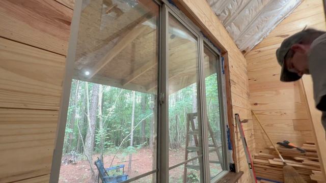 Cabin Build/ OFF GRID CABIN BUILD Window Trim / Microphone Malfunction смотреть онлайн