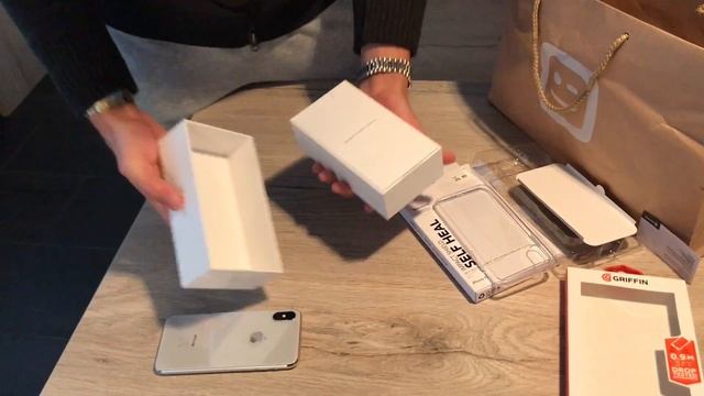 iPhone X 256GB Silver Unboxing смотреть онлайн