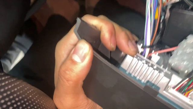 Hướng dẫn câu khiển vô lăng dây key huyndai velozter смотреть онлайн
