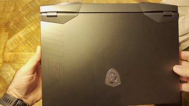MSI GE76 HX Unboxing смотреть онлайн