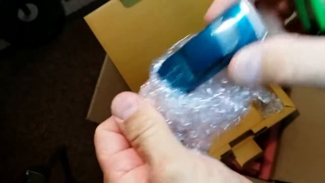 Redline Box Opening - Will They Be the Good Ones? смотреть онлайн