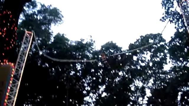 Катапульта в парке Горьковасмелая девушка смотреть онлайн