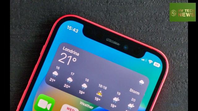 iOS 16.1 brings battery percentage to all iPhones with Face ID смотреть онлайн
