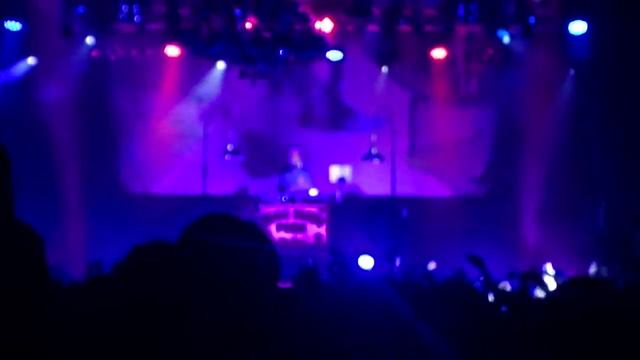 Mac Miller- Nikes on my feet (The Fillmore, Charlotte, NC 11-27-11) смотреть онлайн
