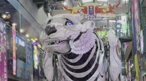 Далянь. ТРК "Медвежья берлога" на территории старой фабрики