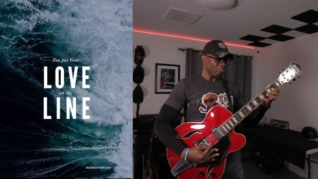 Al Tone Playing with Hillsong Worship "Love on the line" смотреть онлайн