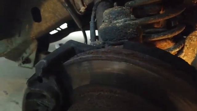 Got a bad brake line on the '92 Jeep Cherokee смотреть онлайн