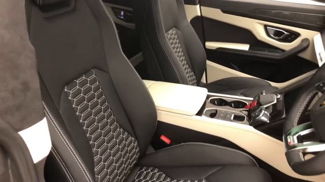 2021 Lamborghini Urus - Grigio Keres - Walkaround & Interior | Romans International [4K] смотреть онлайн