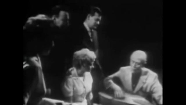 John Jacob Niles - Go Way From My Window смотреть онлайн