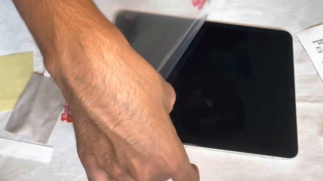 iPad paper like screen film installation and test смотреть онлайн