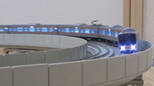 2021年6月13日 今日の鉄道模型シリーズ#463 TOMIX 209系1000番台中央線/KATO E233系中央線開業130周年記念ラッピング смотреть онлайн