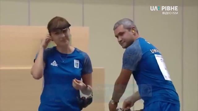 Рівнянин Олег Омельчук здобув бронзову медаль на чемпіонаті світу з кульової стрільби смотреть онлайн