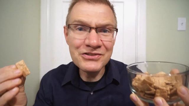 NEW!! APPLE PIE TOAST CRUNCH!! TASTE AND REVIEW!!! смотреть онлайн