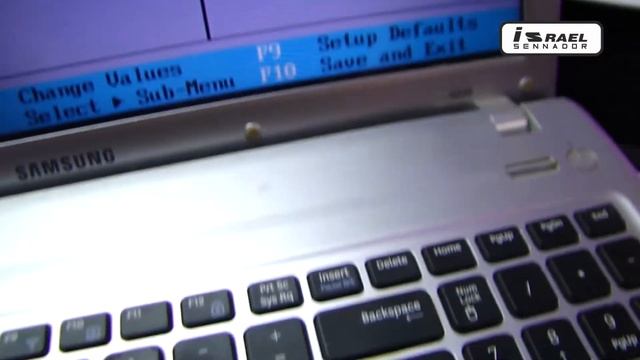 COMO FORMATAR NOTEBOOK SAMSUNG Q530 смотреть онлайн