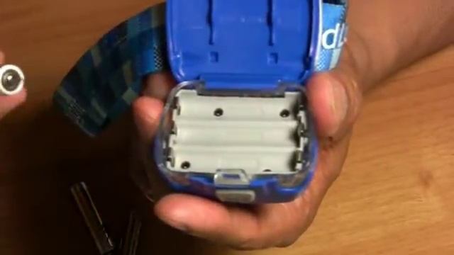 How To Properly Install The Batteries in LED Headlamp смотреть онлайн