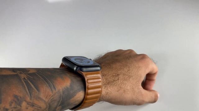 NEW Apple Watch Leather Link In-Depth Review | All-New Band Style/Type - Most Unique Watch Band? смотреть онлайн