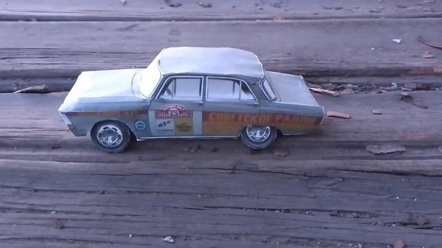 машина Москвич-412 из бумаги смотреть онлайн