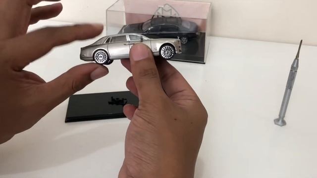 1:64 Rolls Royce Phantom VIII