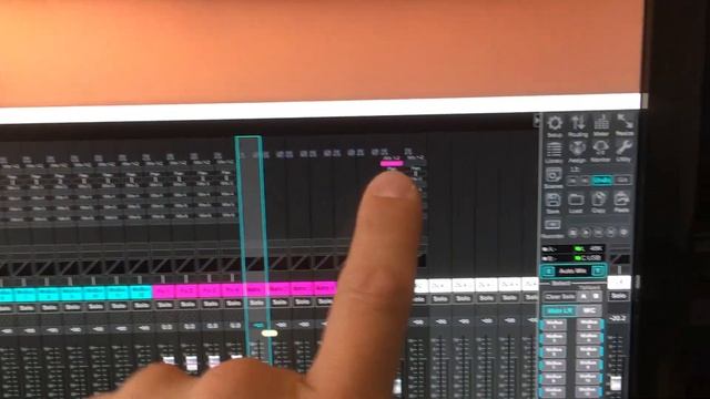 X32 edit: How to send a Copy Main LR to PC microphone input (with volume control) смотреть онлайн