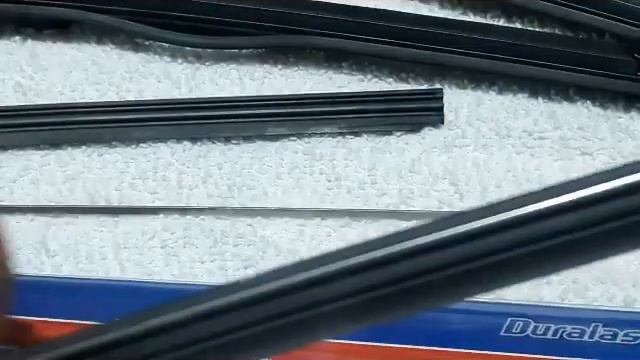 2017 Prius Windshield Wiper Refills / Replacement смотреть онлайн