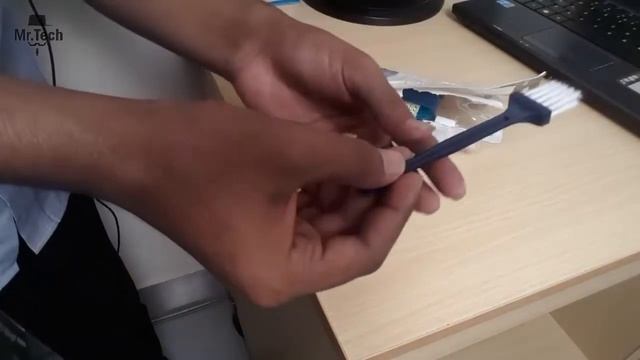 3 in 1 HandBoss Super Cleaning Review !!! Best Camera lans, Laptop & Smartphone Screen Cleaning !! смотреть онлайн