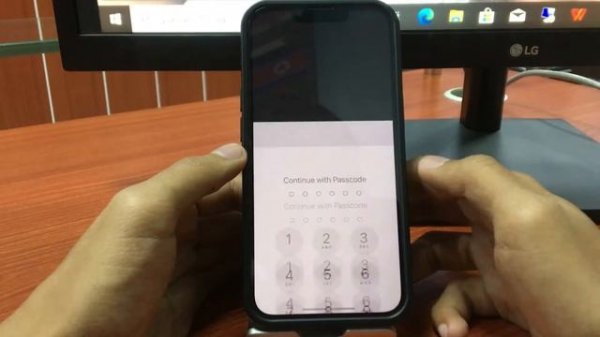 Install iOS 16.2 beta on iPhone | How to download public beta 2 of iOS 16.2 to your iPhone