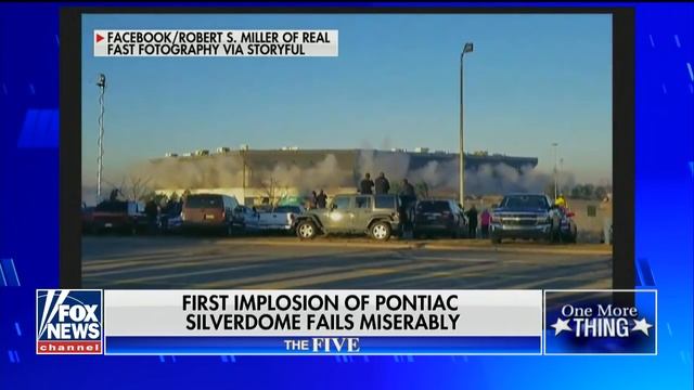 First implosion of Pontiac Silverdome fails miserably смотреть онлайн