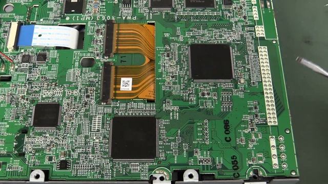 EEVblog #1011 - Retro Teardown - World's First HD DVD Player смотреть онлайн