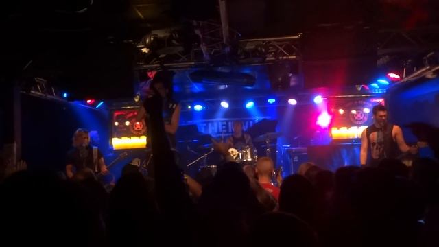 LIKE A STORM - LOVE THE WAY YOU HATE ME @ BLUE FOX, WINCHESTER, VA 10/16/15 смотреть онлайн