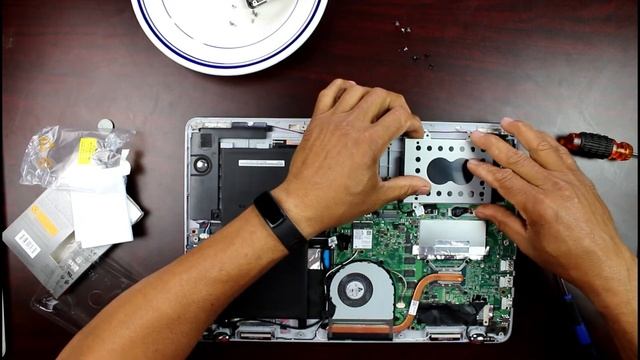 Replacing SSD Drive And Install Windows 10 With creation Tool.Free смотреть онлайн