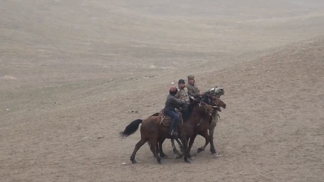БАЗАР КОРГОН, БАЙ МУНДУЗ айылы смотреть онлайн