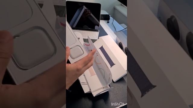 I phone 14 pro Max (Deep Purple) and Apple Watch 8 Starlight with leather link strap unboxing. смотреть онлайн