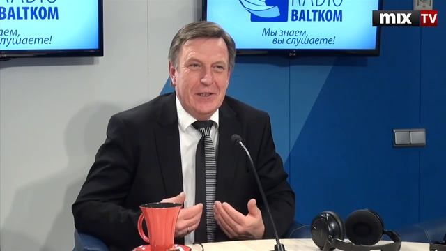 Номинированный президентом кандидат в премьер-министры Марис Кучинскис в программе "Разворот" смотреть онлайн