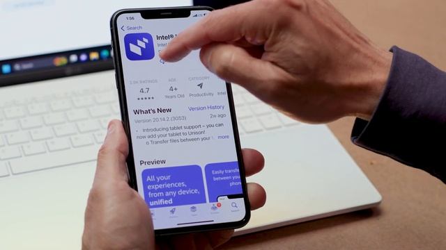 Intel Unison Lets iPhone Users Message On The PC смотреть онлайн