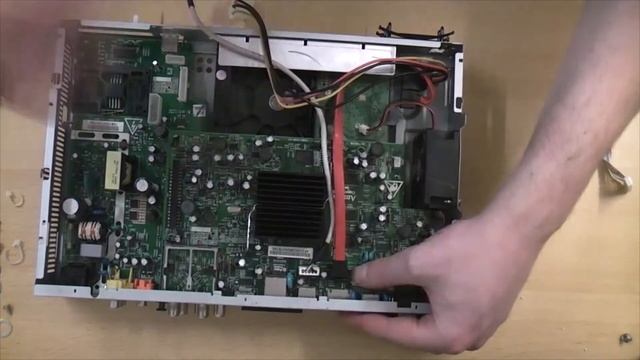Tech Teardown #7 - Amstrad Sky + HD Box смотреть онлайн
