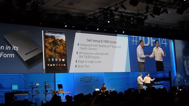 Dell Venue 8 7000 tablet with Intel RealSence Snapshot tecnology @ IDF14 смотреть онлайн