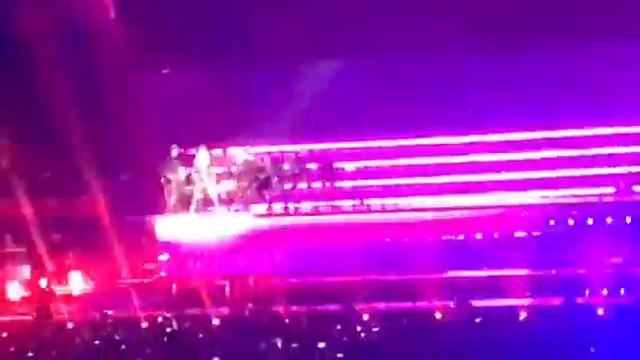 Lady Gaga - Poker Face - 8/8/17 - LA Forum смотреть онлайн