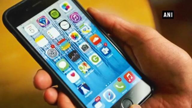Apple facilitates nearly 3% spike on iPhones after customs duty hike смотреть онлайн