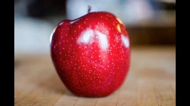 A APPLE A DAY KEEPS TH DOCTOR AWAY