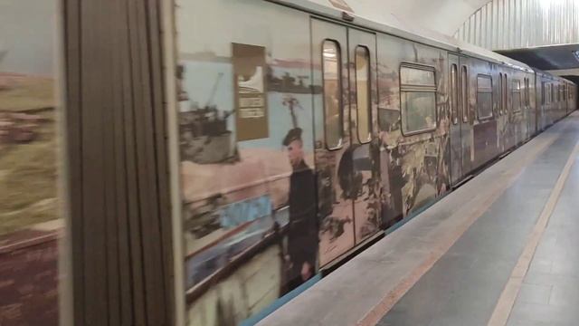 Поезд Ока Победа 81-760А/761А/763А на станции Рижская (6) КРЛ смотреть онлайн