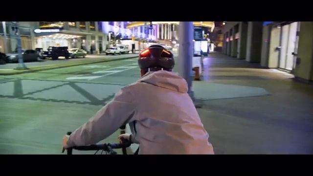 Lumos Ultra - The New Standard In Bike Helmets смотреть онлайн