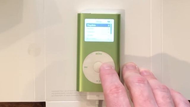 2005 iPod Mini Unboxing! смотреть онлайн