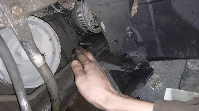 Как определить какой ролик или подшипник пищит, воет, гудит. Свист ролика или приводного ремня. смотреть онлайн