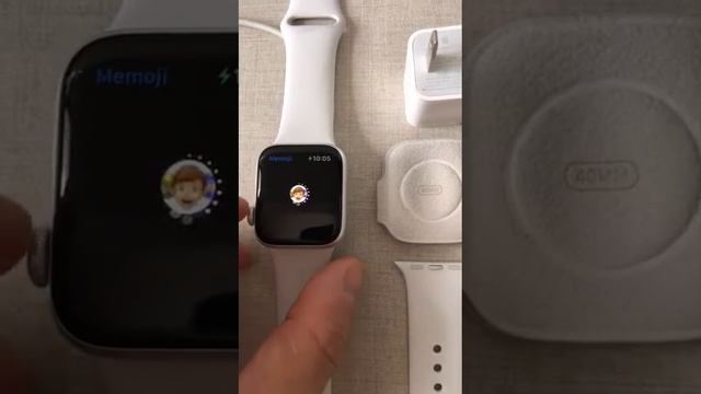 Apple Watch (GPS) Series 4 40mm caixa 40mm de alumínio silver pulseira esportiva white A1977 смотреть онлайн