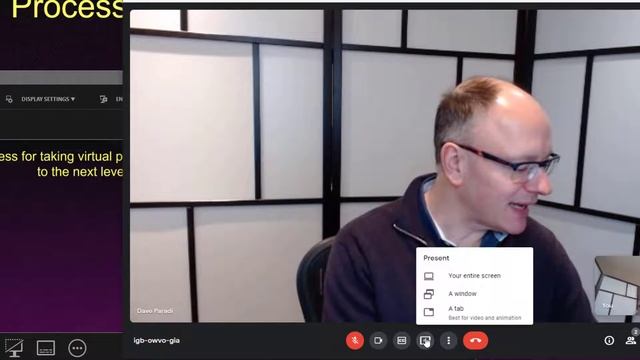 1 screen in Meet on Windows: you see notes in Presenter View; audience sees full screen slides смотреть онлайн