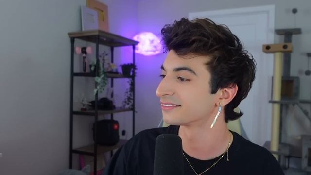 I got cancelled by 12 year olds... смотреть онлайн