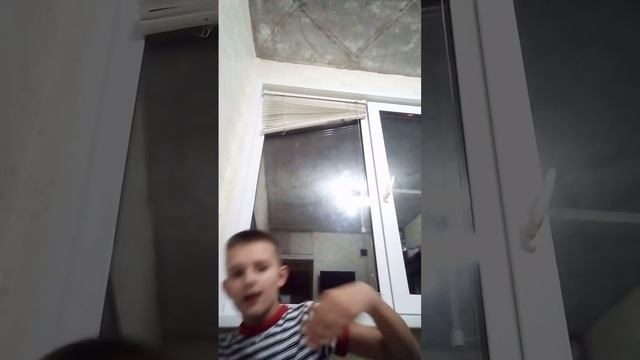 мой первый в трек в честь скорнешего дня как у меня 35 подписчиков смотреть онлайн